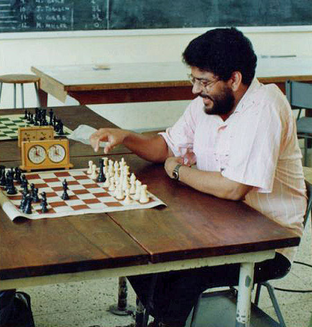 http://www.thechessdrum.net/drummajors/OrrinMated.jpg